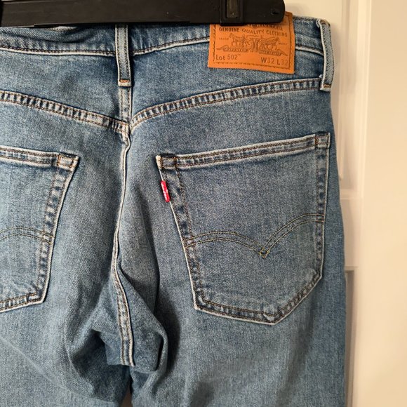 NWT - LEVI'S 502 Tapered-Fit Jeans - Light Blue - Picture 4 of 8